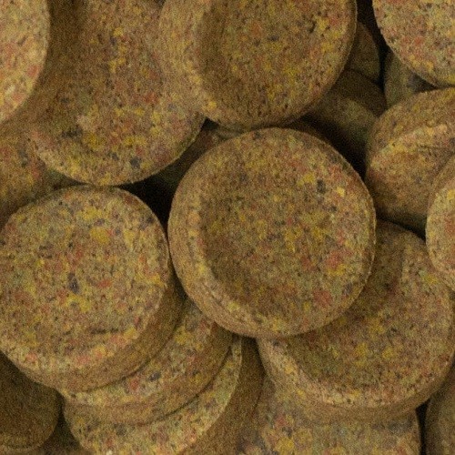 BIOTABLETIN
Futter in Form von Tabletten, welche an der Aquariumsscheibe befestigt werden. Es ist eine qualitativ hochwertige Mischung aus Flockenfutter und natürlichen Futtermitteln (Tubifex, Shrimps, Chironomus, Daphnia), die die Fische besonders gern haben. Geeignetes Futter für alle Arten der Süßwasserfische und Salzwasserfische.